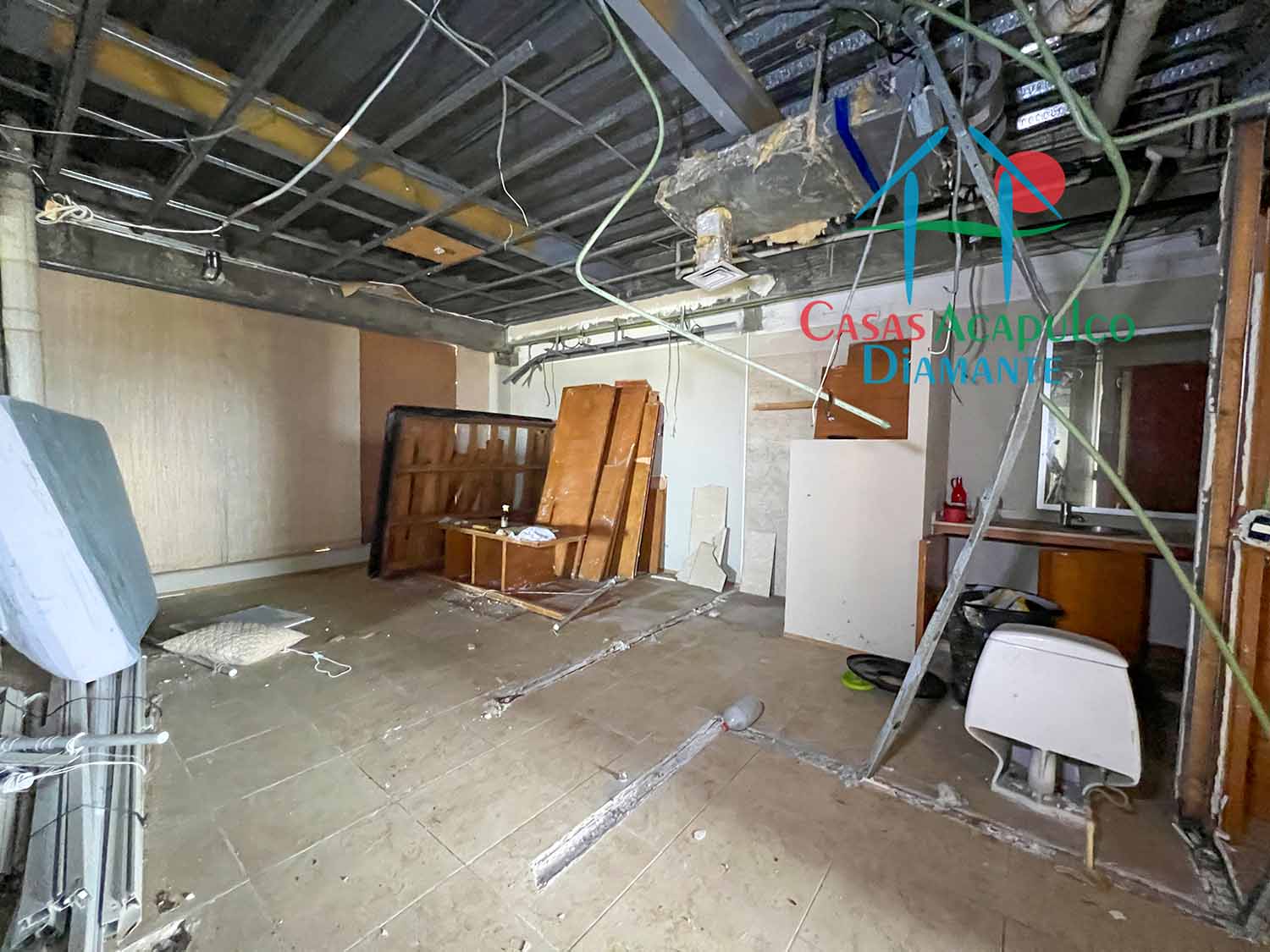 Galápagos 1001 - Recámara tres después de Otis 1